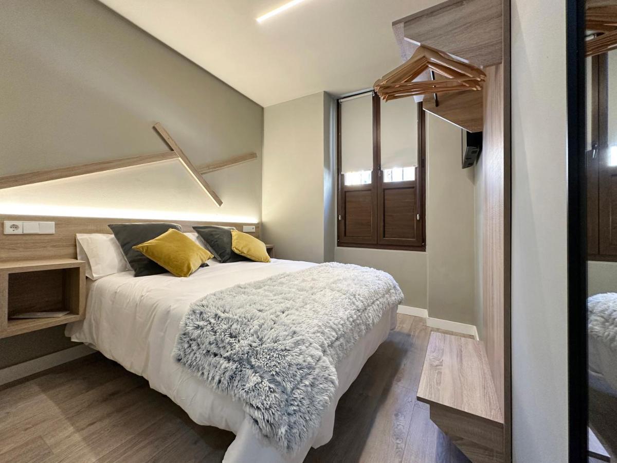 Hostal Maria Felisa Candás Εξωτερικό φωτογραφία